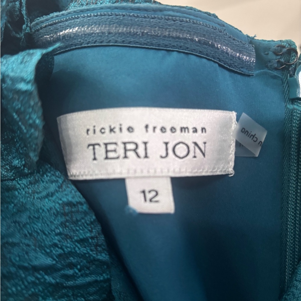 Teal dress very good condition wear for 6 hrs only